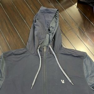 Vuori men’s jacket with Buffalo Bills logo on sleeve. Size XL. NWT.